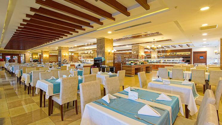 Diamond Beach Hotel and Spa